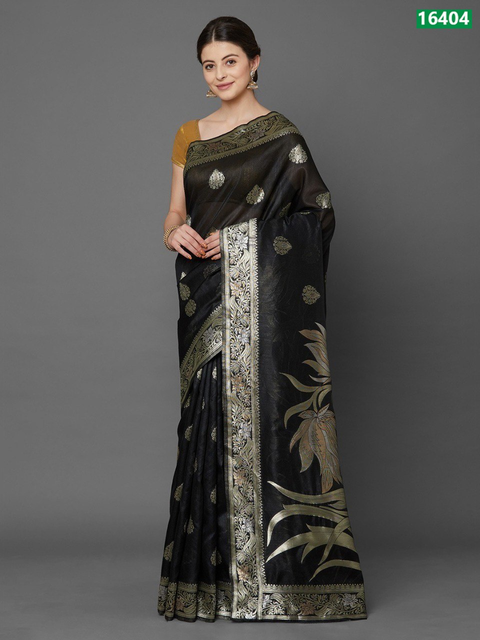 Latest & Exclusive Luxury Stylish Glorious Design Saree With Gorgeous Blouse Piece For Woman