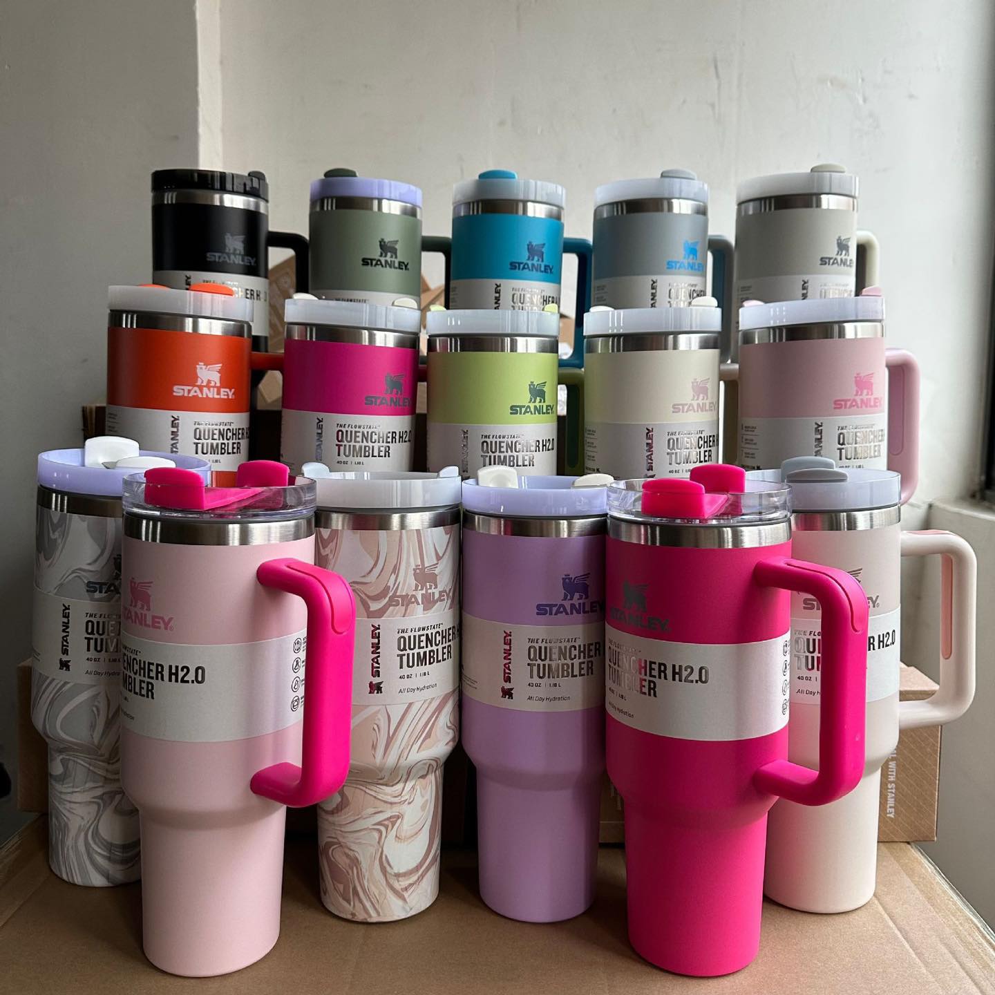 Quencher H2.0 Tumbler, specifically the 40 oz (1.18 L) version