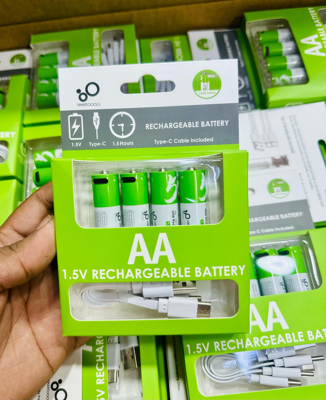 RB40 AAA & AA 1.5V 750 mWh Rechargeable Battery(4Pcs Set)