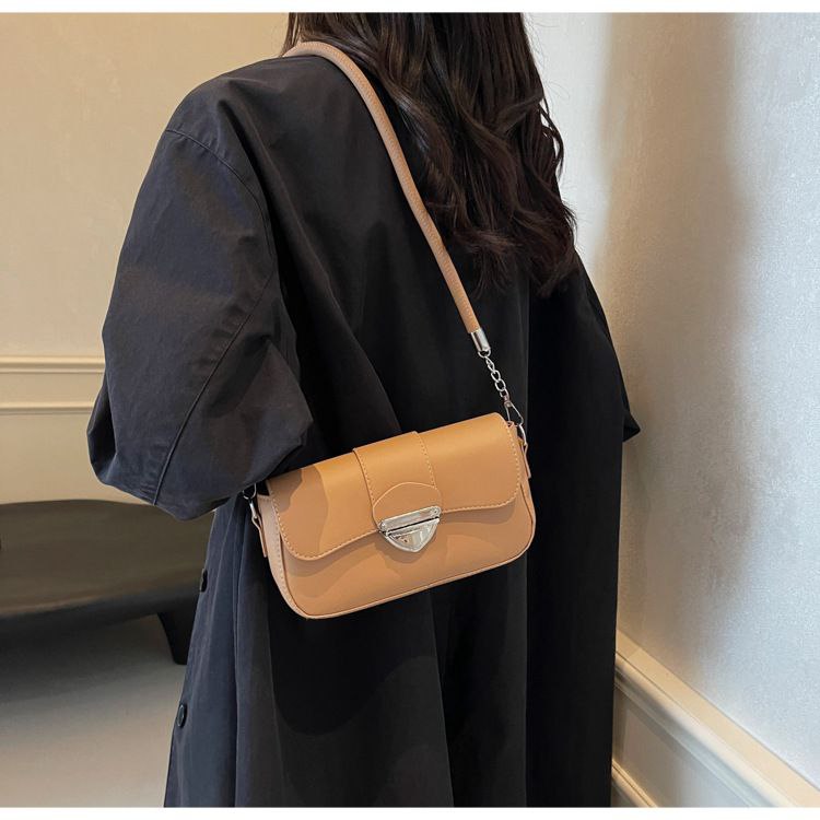 Simple and modern solid color shoulder bag for women