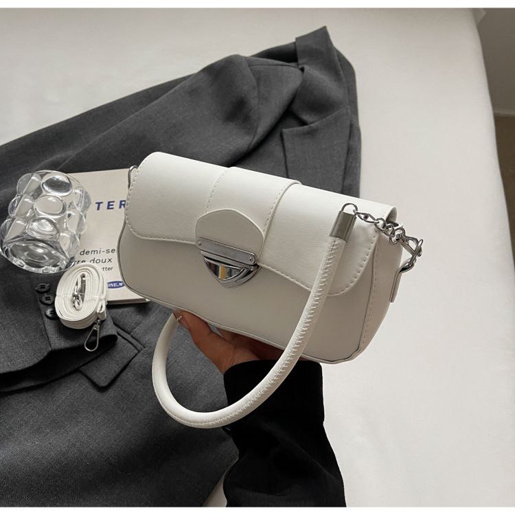 Simple and modern solid color shoulder bag for women