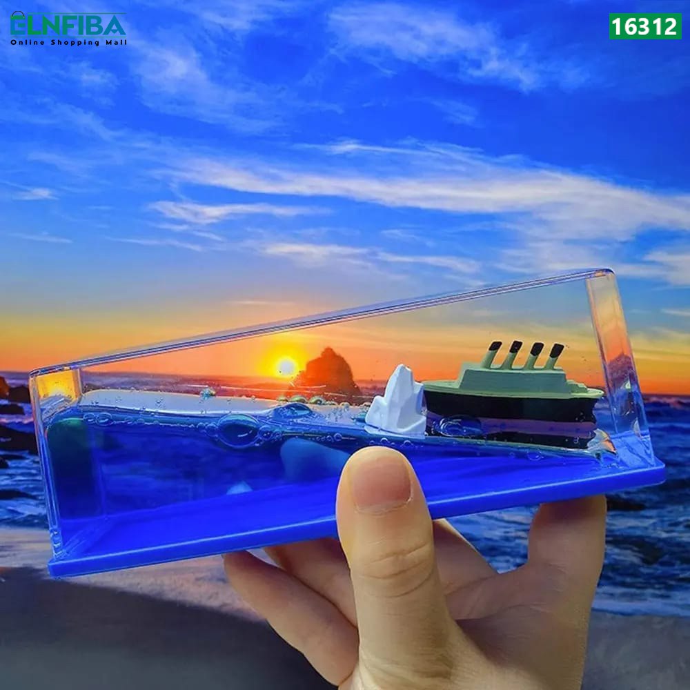 Titanic Ship Showpiece