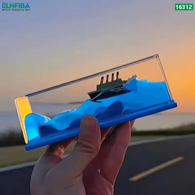 Titanic Ship Showpiece